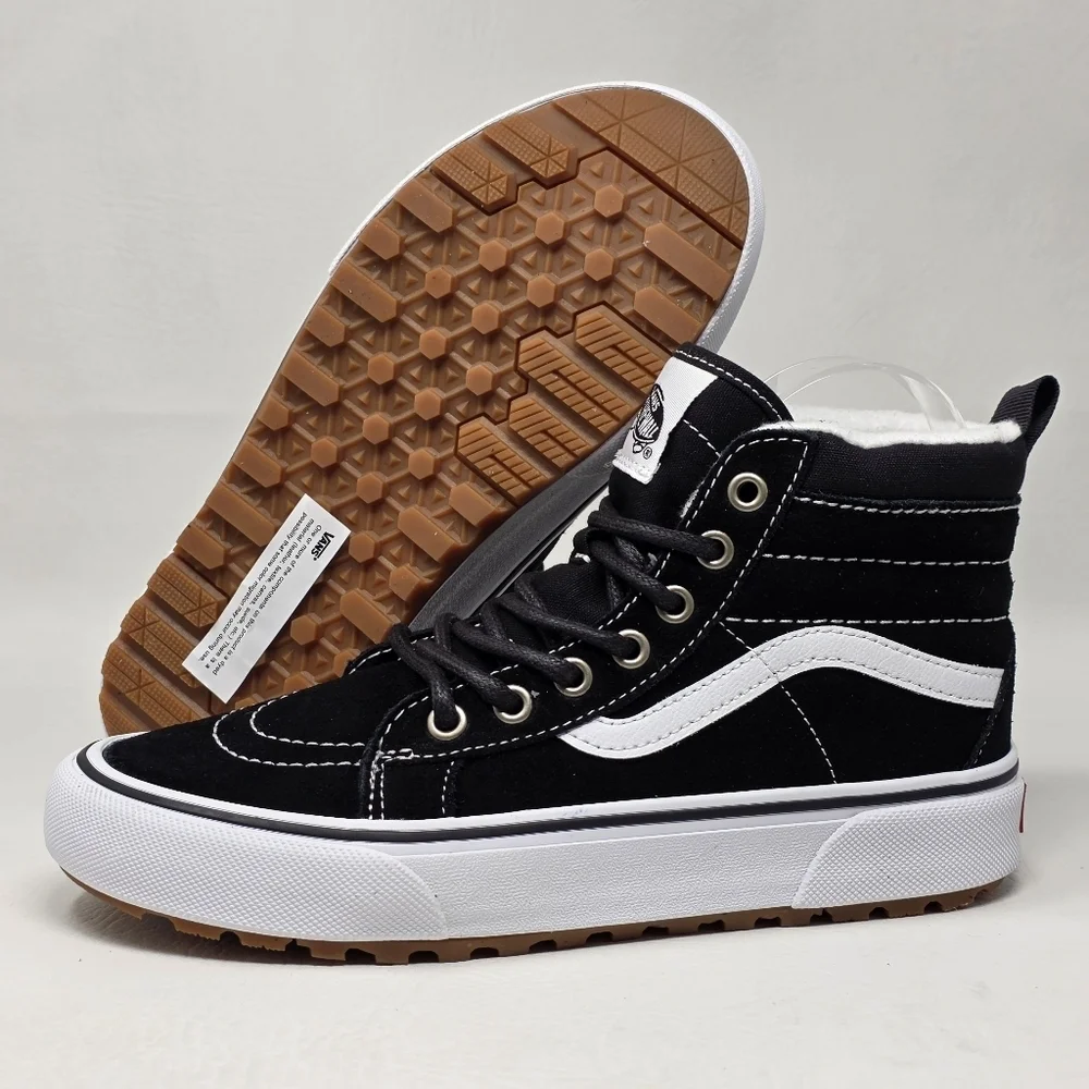 VANS Sk8 MTE High Black True White Sneakers Shoes US Juniors Size 5 New